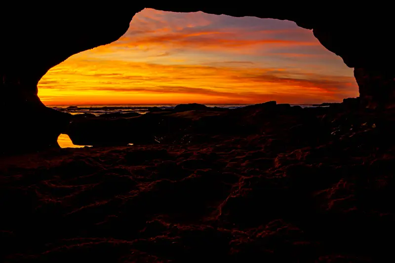 Caves Beach — 4